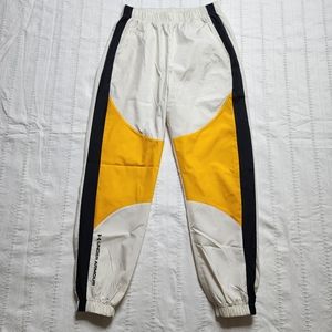 Underarmour | UA Rush | woven pants size xsmall